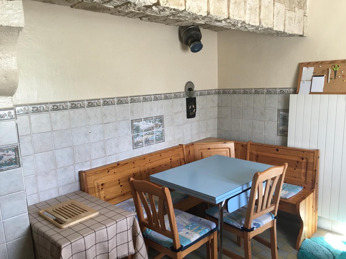 La Dernier Villa La Côte-aux-Fées Bagian luar foto